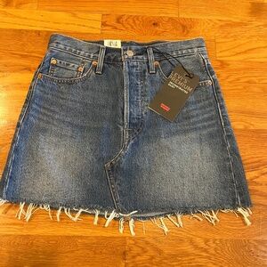 Brand new Levi’s Deconstructed Denim Skirt